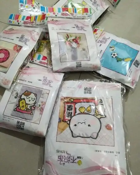 

5sets/lot random pattern kits Non-woven cloth Craft DIY Sewing set Felt Handwork Material DIY needlework supplies