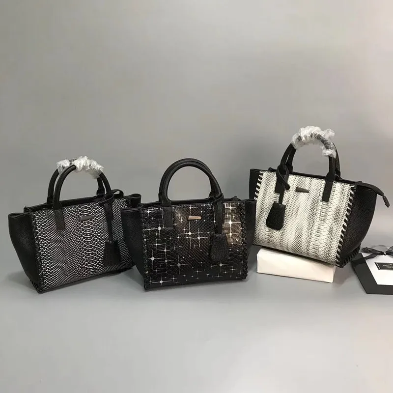 

Kaisiludi 2019 new women's bag fashion stone pattern autumn winter Korean version of a variety of personality oblique bag handhe