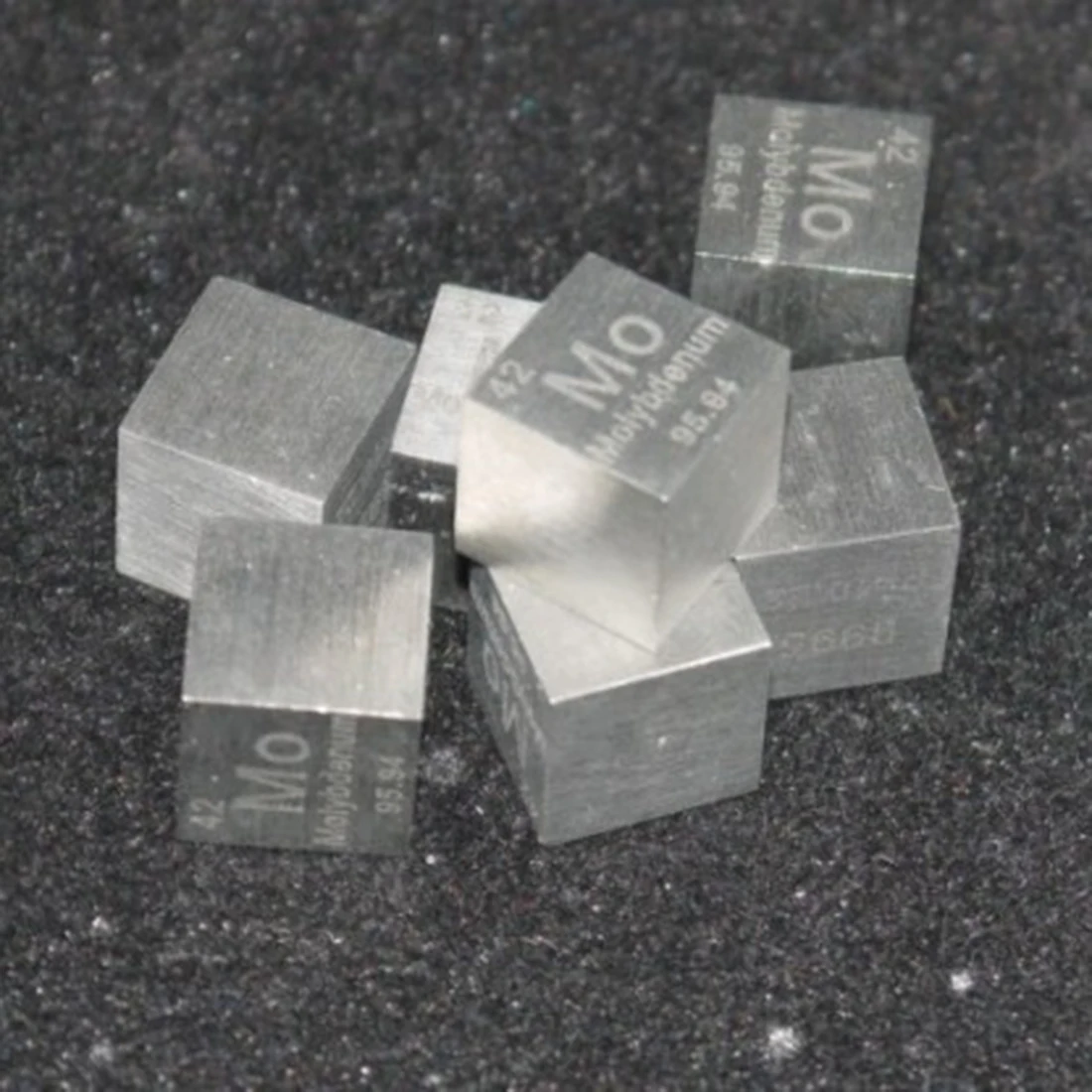  High Pure 10 x 10 x 10mm Wiredrawing Metal Molybdenum Cube Periodic Table Of Elements Cube For Stud