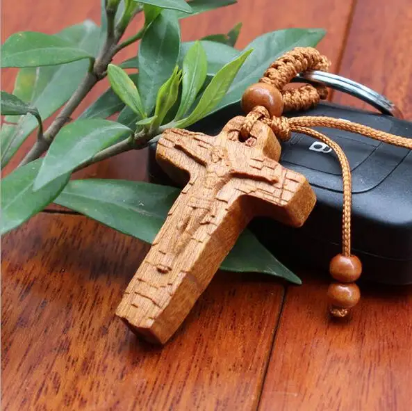 

New fashion natural peach wood cross Jesus keychain key ring for men women key car handbag decorate jewelry cross wood keychains