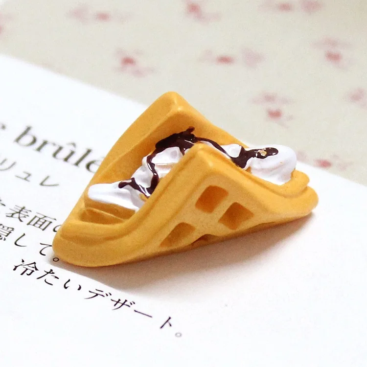 100pcs/lot resin flat back kawaii simulation food cream waffle cake 25*13mm For Hair Cellphone Decoration 100pcs/lot resin flat back kawaii simulation food cream waffle cake 25*13mm For Hair Cellphone Decoration