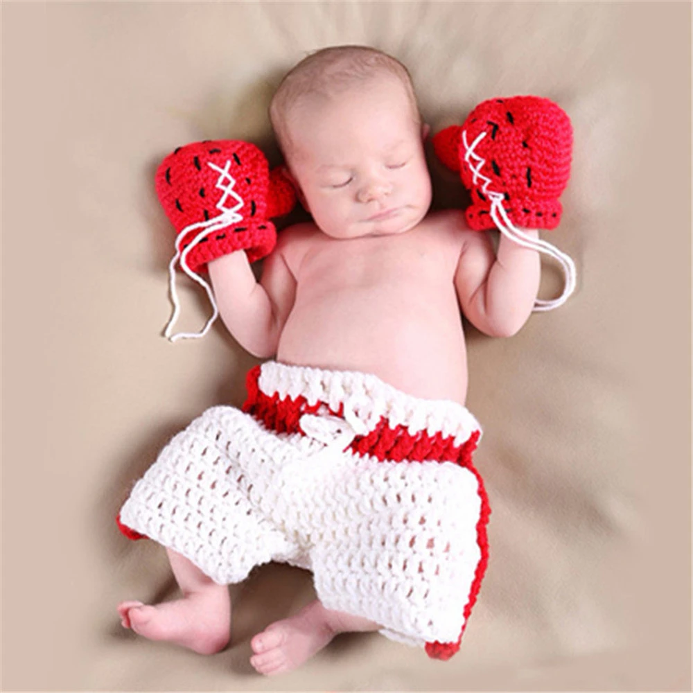 

Red Baby Boys Boxing Costume Crochet Newborn Photo Props Knitted Infant Handmade New Born Sports Clothes Set for Photo Shoot