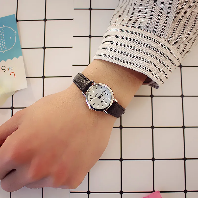 Корейский модный простой ретро небольшой круглый ремень женские часы студенческие часы свежий темперамент женские наручные часы zegarek meski oro