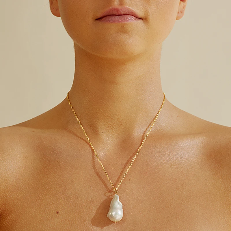 

Baroque Irregular Natural Pearls Long Chain Necklace Simple Pendant Necklace For Women Girl Wedding Jewelry Beach Gifts 2019 New