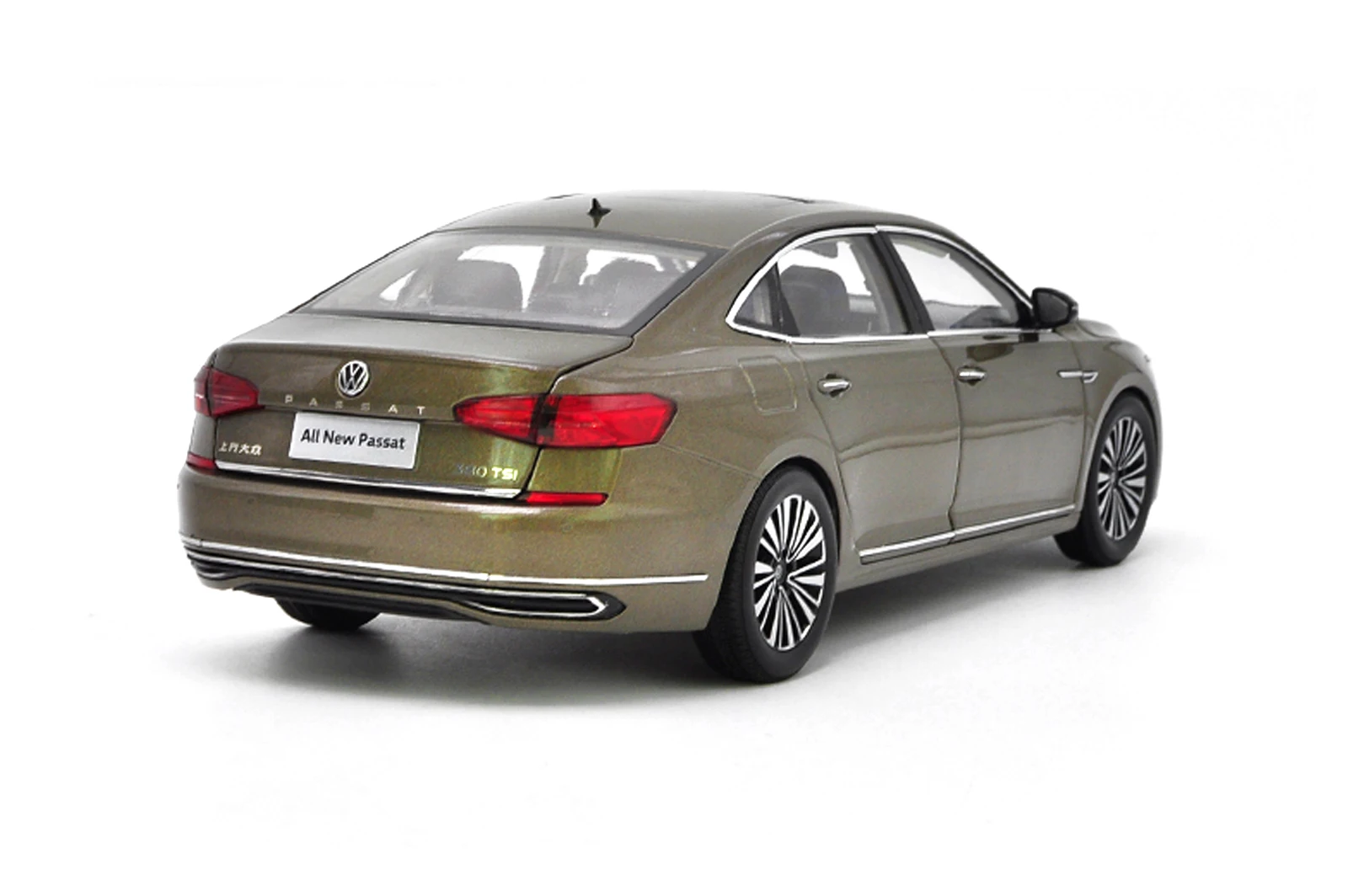 1:18 1/18 1 18 Volkswagen новая Passat Gold 2018 статическая имитация литых под давлением