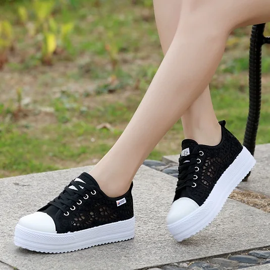 

Summer Women Shoes Casual Cutouts Lace Canvas Shoes Hollow Floral Breathable Platform Flat Shoe White Black 35-42