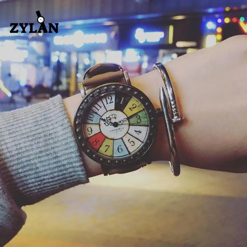 

ZYLAN 1pc New Fashion Turntable Print Dial Vintage Leather Quartz Wrist Watch Wristwatches for Men Women Young Students