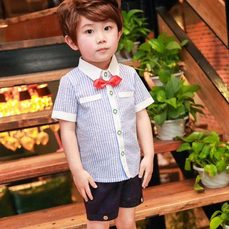 2017 Summer Korean version of the boy short sleeved shirt performance