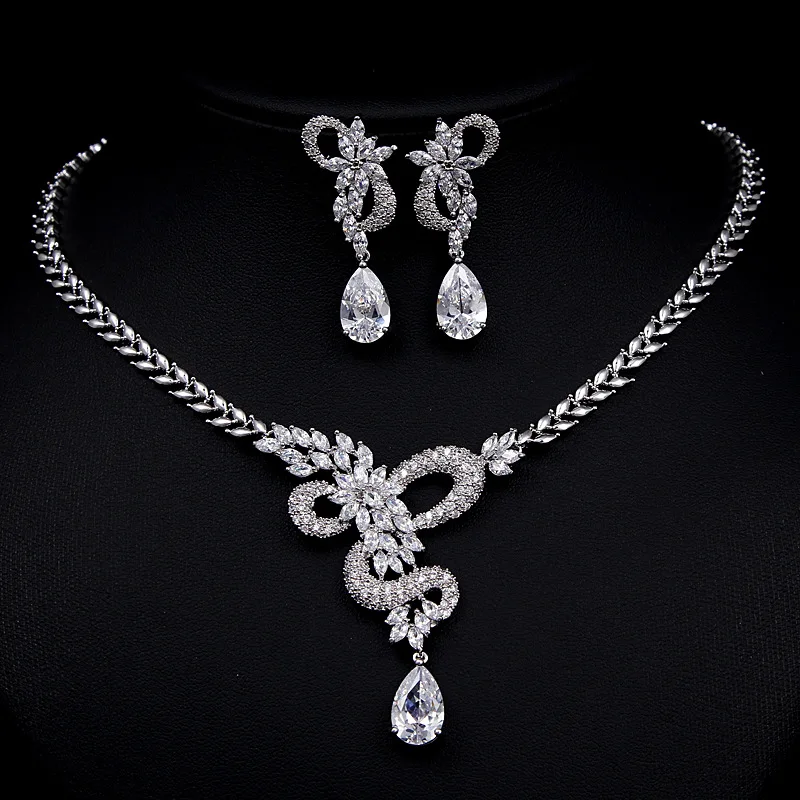 

Free Shipping 1SET AAA Oval cubic zirconia CZ Charming necklace Cute pendant drop earrings jewelry set