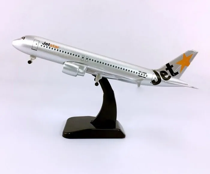 Джейсон пачка 20 см модель самолета Модель Jetstar Аэробус A320 с трёхмерными чертёжами Diecast металлические 1:200 модели самолетов игрушечный