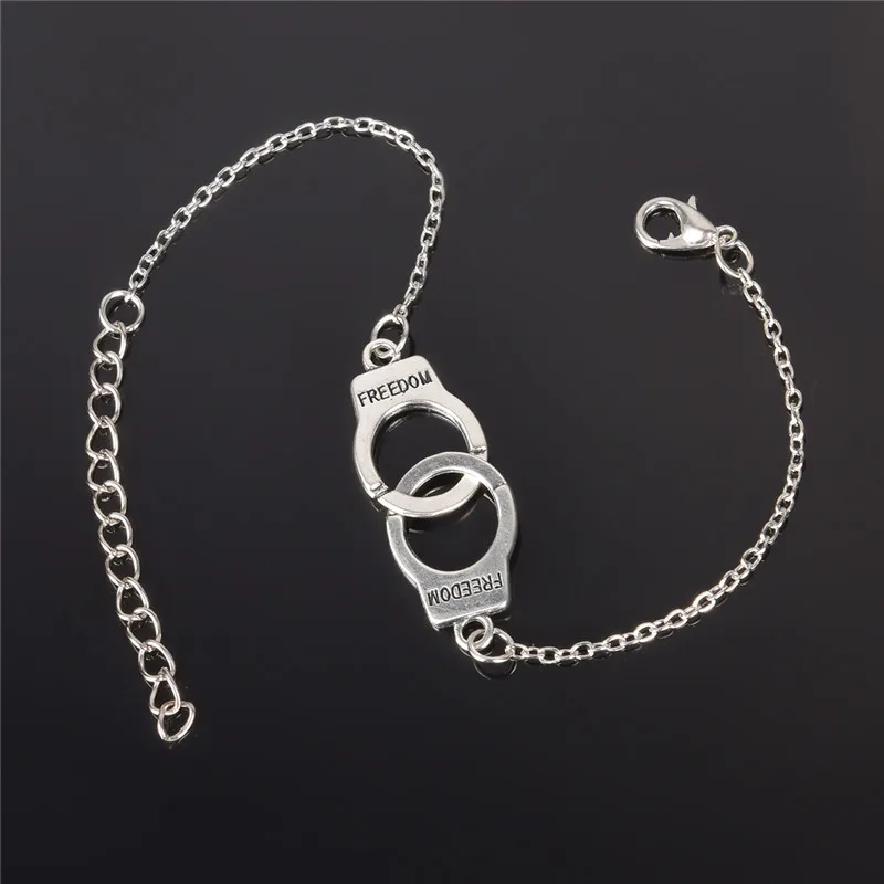Личность Простой дизайн Серебристый браслет с подвеской письмо любовь сердце - Фото №1