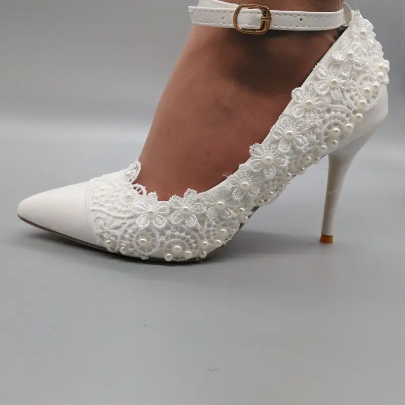 9 см тонкий Обувь на высоком каблуке пикантные белые кружевные свадебные туфли невесты острые носки Ремешки на голени женские свадебные