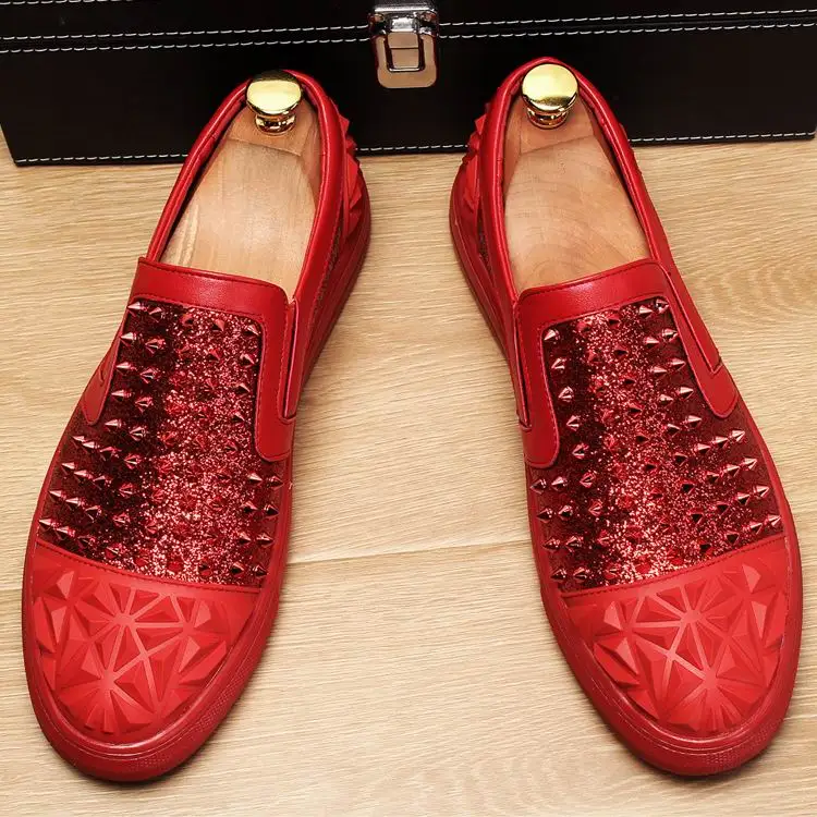 Mode Casual Bling Chic Chaussures De Rivets Homme Sur Confort Mocassins Mâle Luxe Glitter Slip rouge Noir Rouge Avant Errfc Tendance Hommes xoWCerQdB