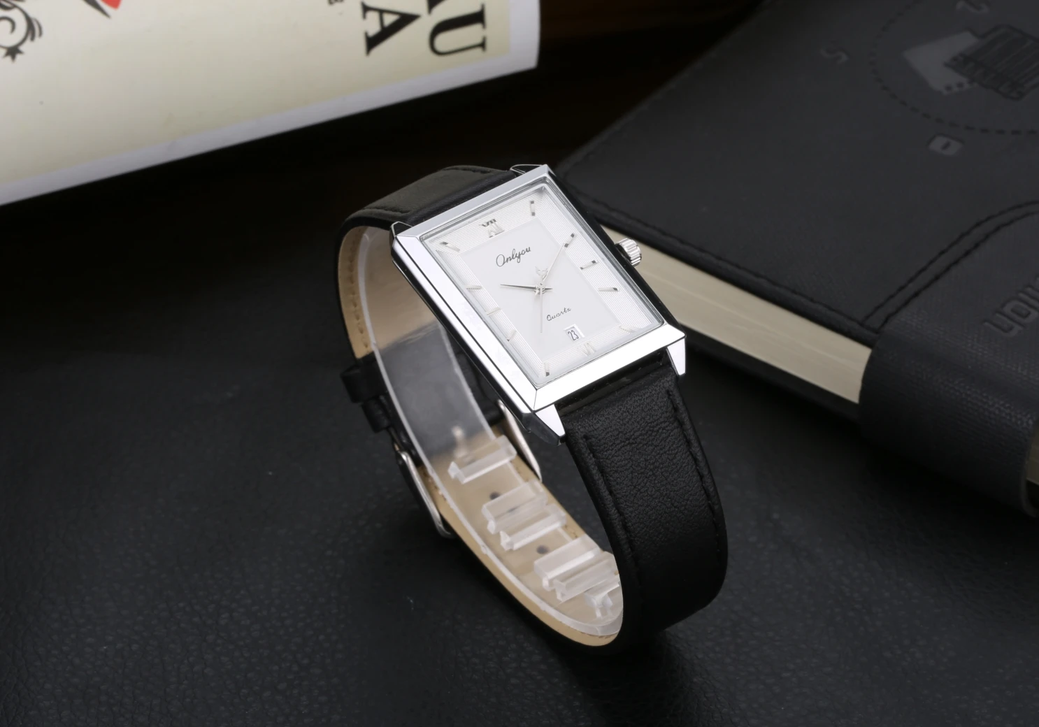 Ультратонкие водонепроницаемые мужские и женские часы с календарем в Корейском стиле, прямоугольные женские кварцевые часы с кожаным ремешком - Цвет: white balck man