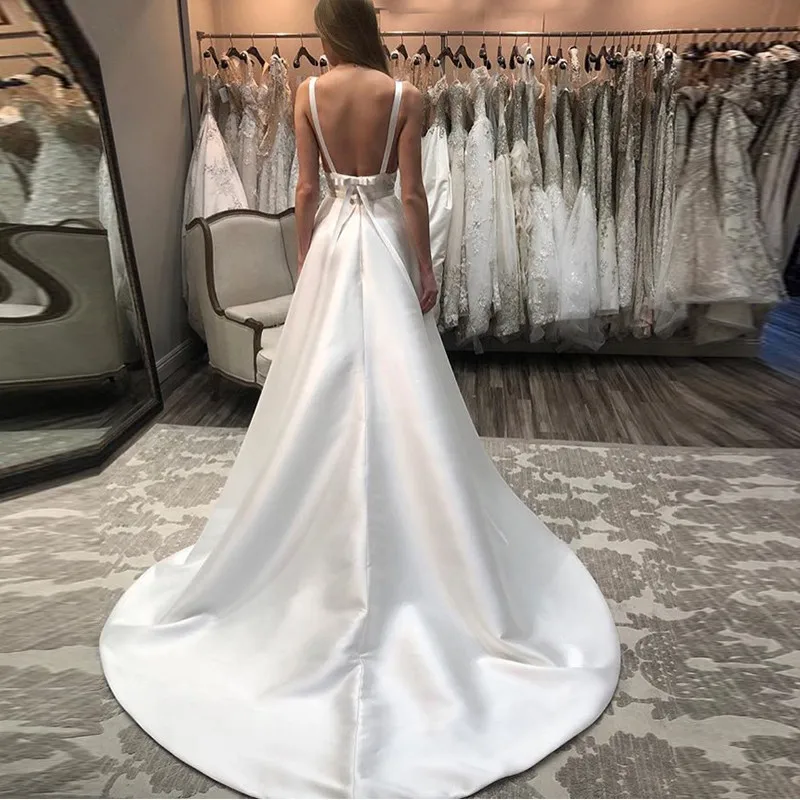 

Glamorous V-neck Satin Wedding Dresses 2019 With Pocket Backless Formal Long Sweep Train Bridal Gowns Boho Vestido de noiva