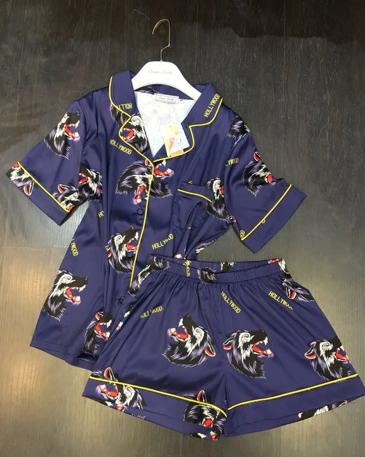 

2019 Summer New Wolf Print Short Sleeve Shorts Two-piece suit female