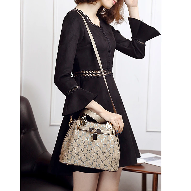 2019 جديد المرأة الأزياء حقيبة قماش الإناث الهندسة دلو حقيبة الأعلى مقبض يوم براثن عارضة الطباعة الكتف Crossbody أكياس 2019 جديد المرأة الأزياء حقيبة قماش الإناث الهندسة دلو حقيبة الأعلى مقبض يوم براثن عارضة الطباعة الكتف Crossbody أكياس