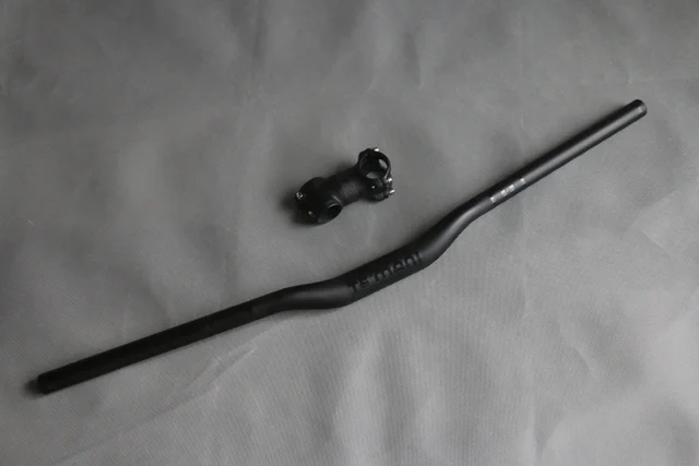 carbon handlebar seatpost stem groupset 