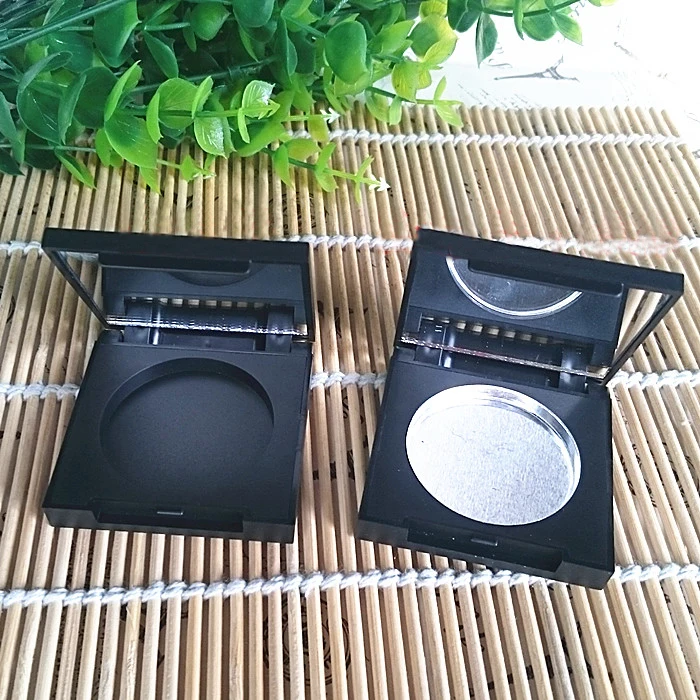 

50pcs/lot 36.5mm Square Empty Eyeshadow Pigment Pan Container with Mirror and Aluminum Pan Black Makeup Compact Cosmetic DIY Box