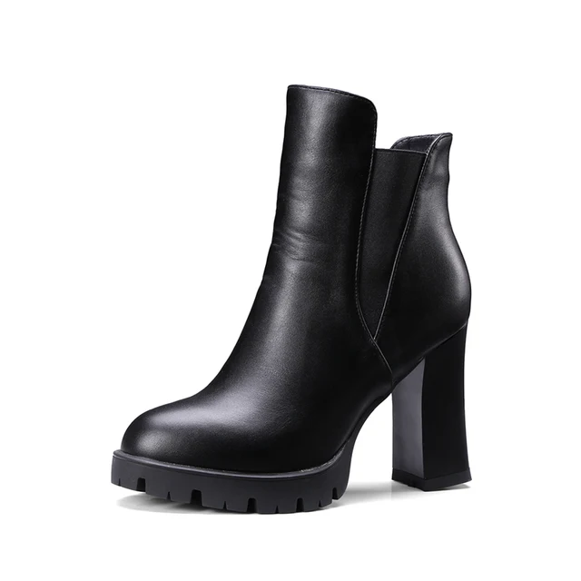 plus size chelsea boots