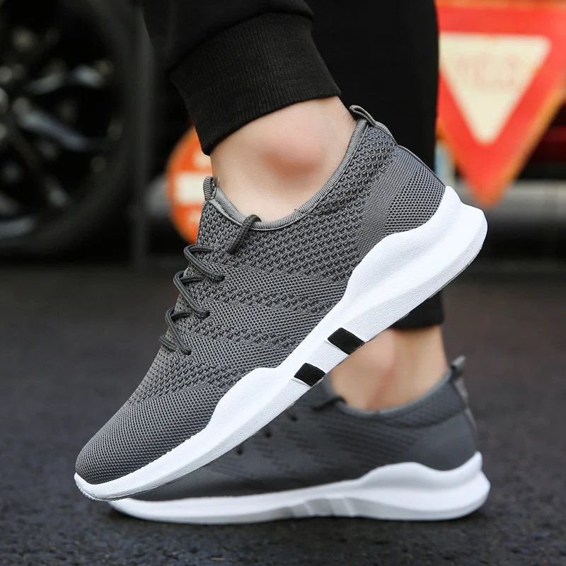 

2019 Spring summer Men's mesh Fly Knit Casual Sneakers running Man New Fashion Breathable Comfortable lace up Shoes