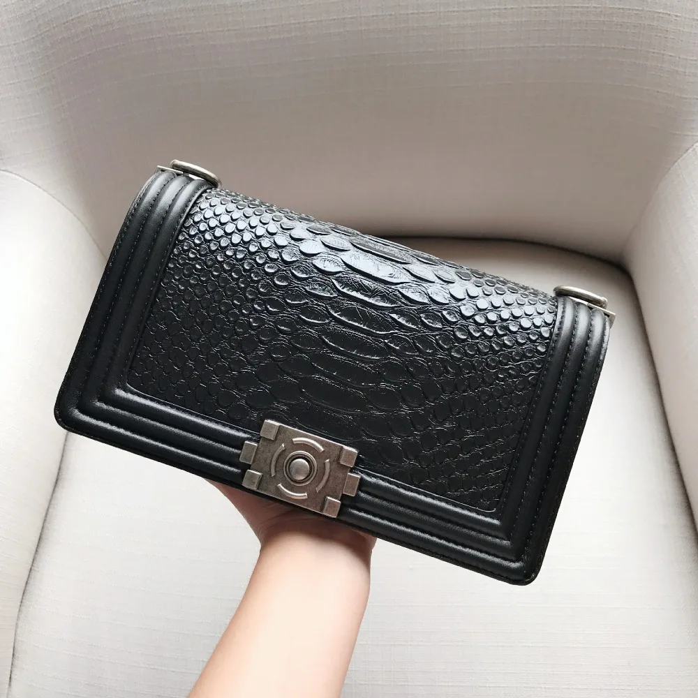 

Luxury brand 2018 the new style sweet wind serpentine sheepskin leather lady fashion bag