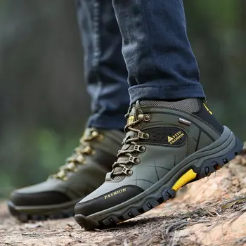 

Men boots 2019 hot anti-skidding shoes men plush warm winter boots men pu leather lace-up ankle snow boots men plus size