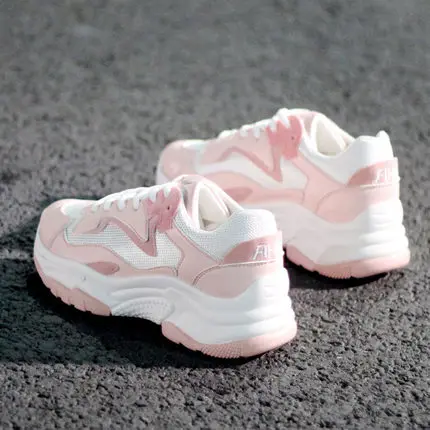 

Casual shoes female 2018 autumn new Korean version of Harajuku wild women's shoes super comfortable breathable old shoes.
