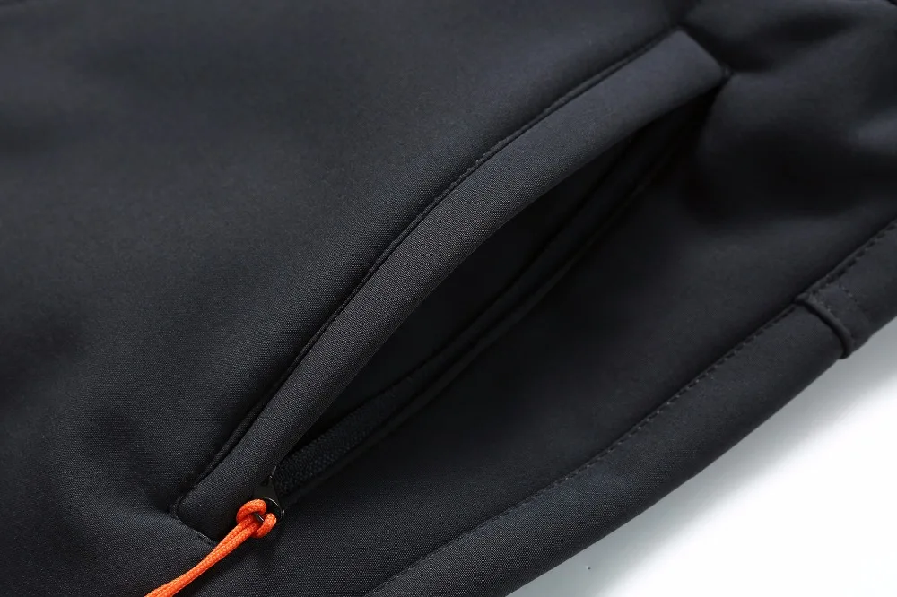 4633726816_1832000105