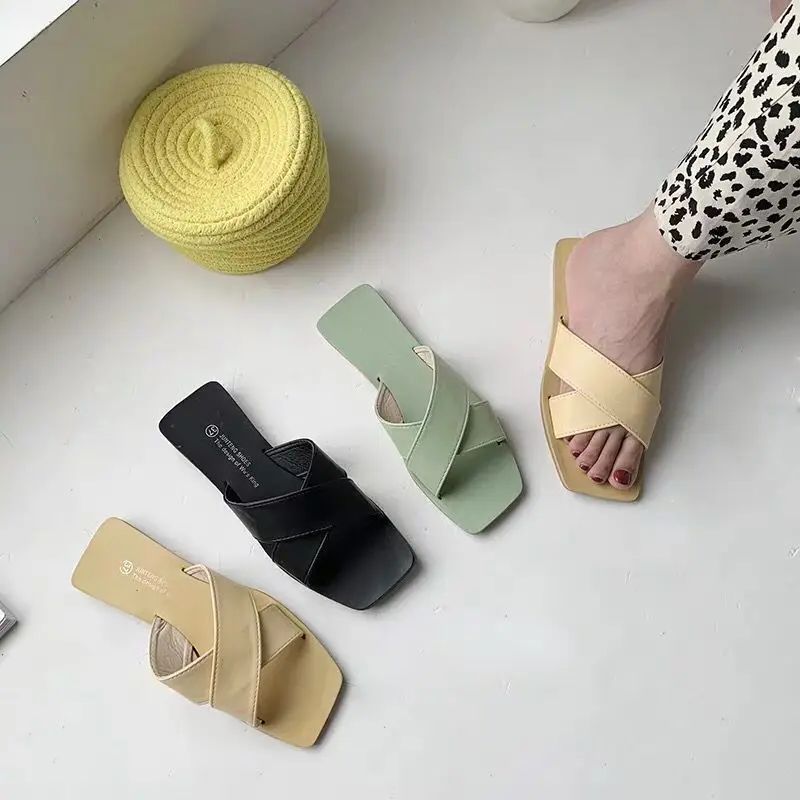 

2019 summer new wild Hawaiian wind lazy casual wear non-slip comfortable square head soft bottom word slippers