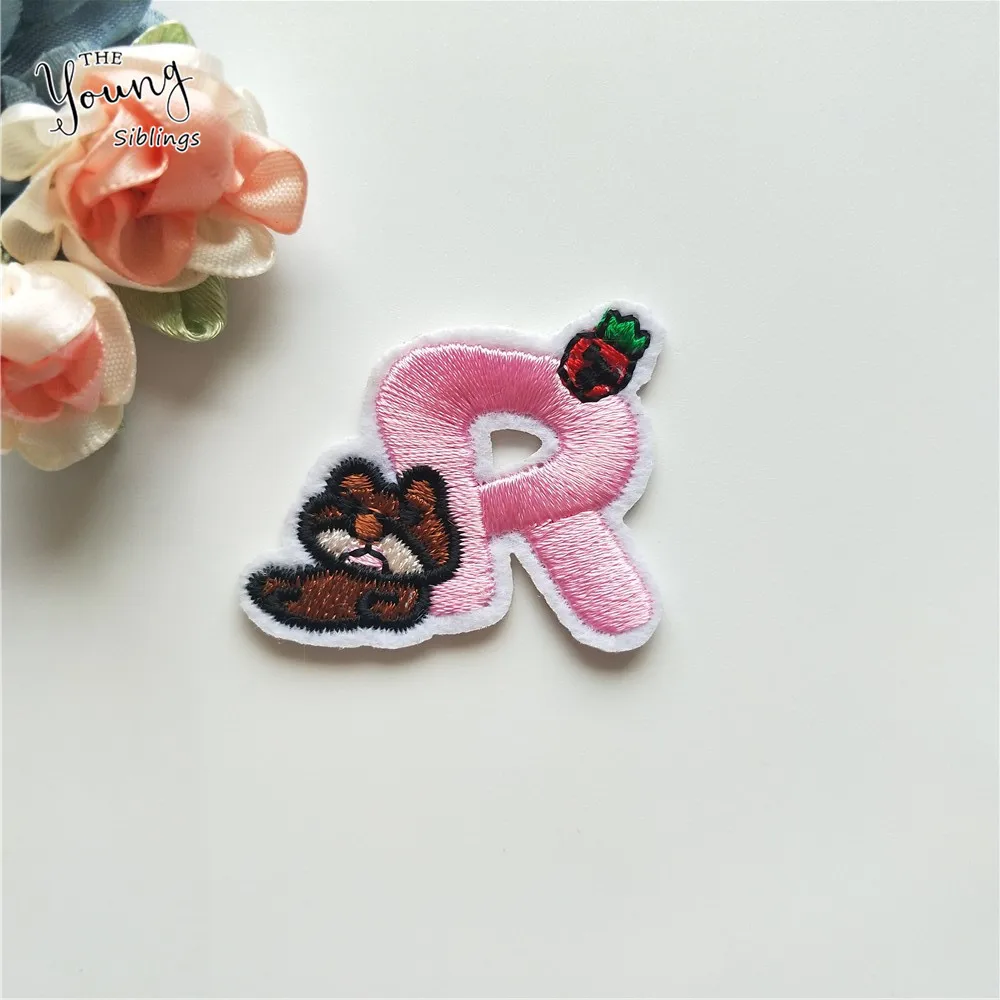 Letter A Z Sewing Cartoon Animals patches iron on Clothes Embroidered Applique Fabric Badges Cute Stickers DIY Clothes accessory