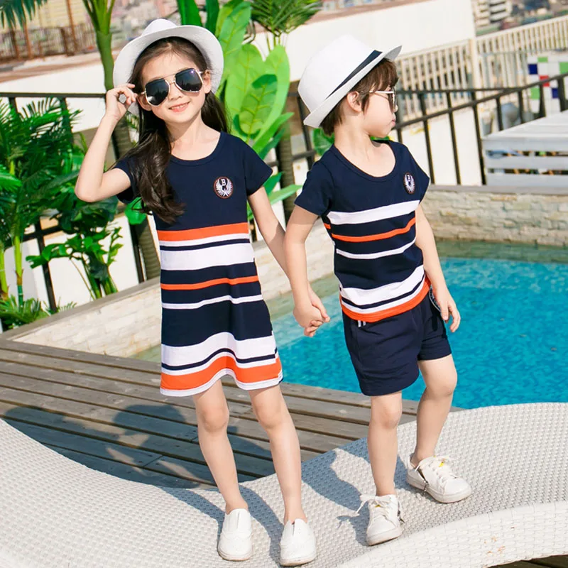 Family Matching Outfits summer Fashion Striped T-shirt Outfits Mother And Daughter Dresses And Father Son Baby Boy Girl 4