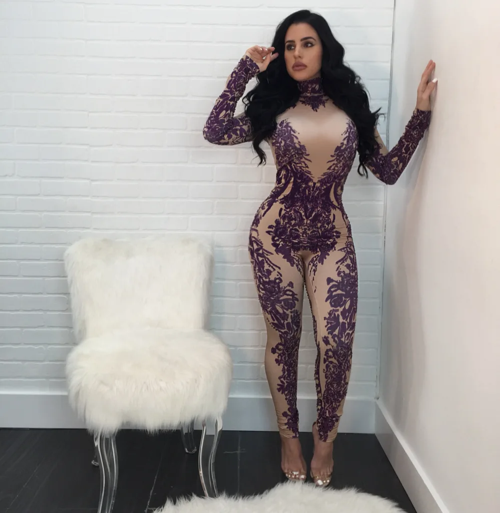 7 -  -  -  -  (3)