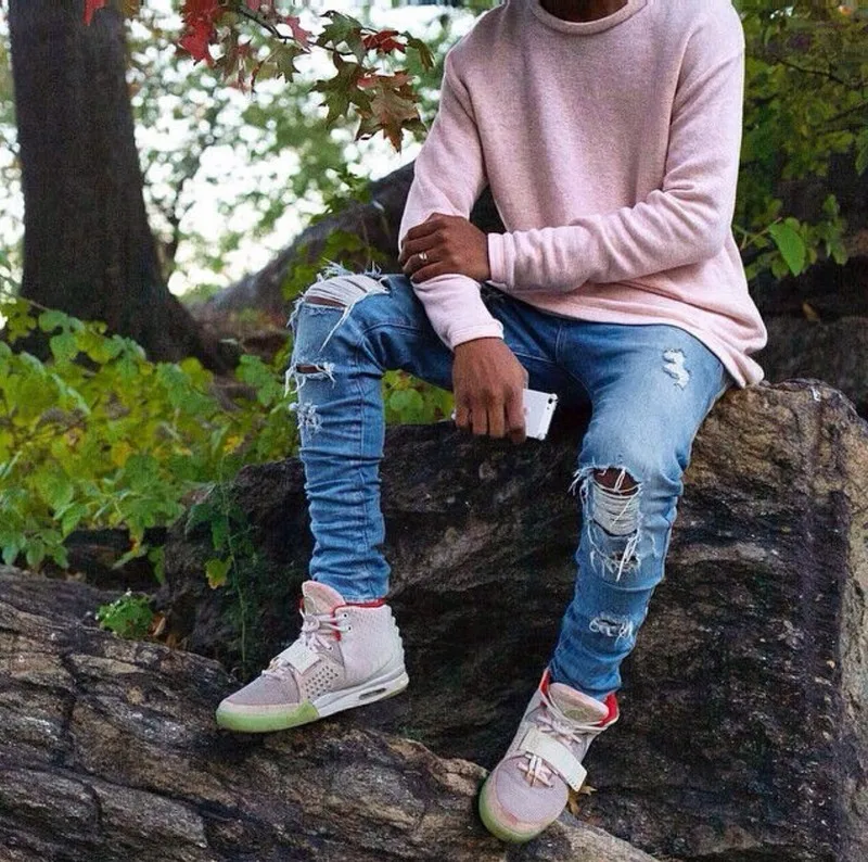 pink sweater mens outfit