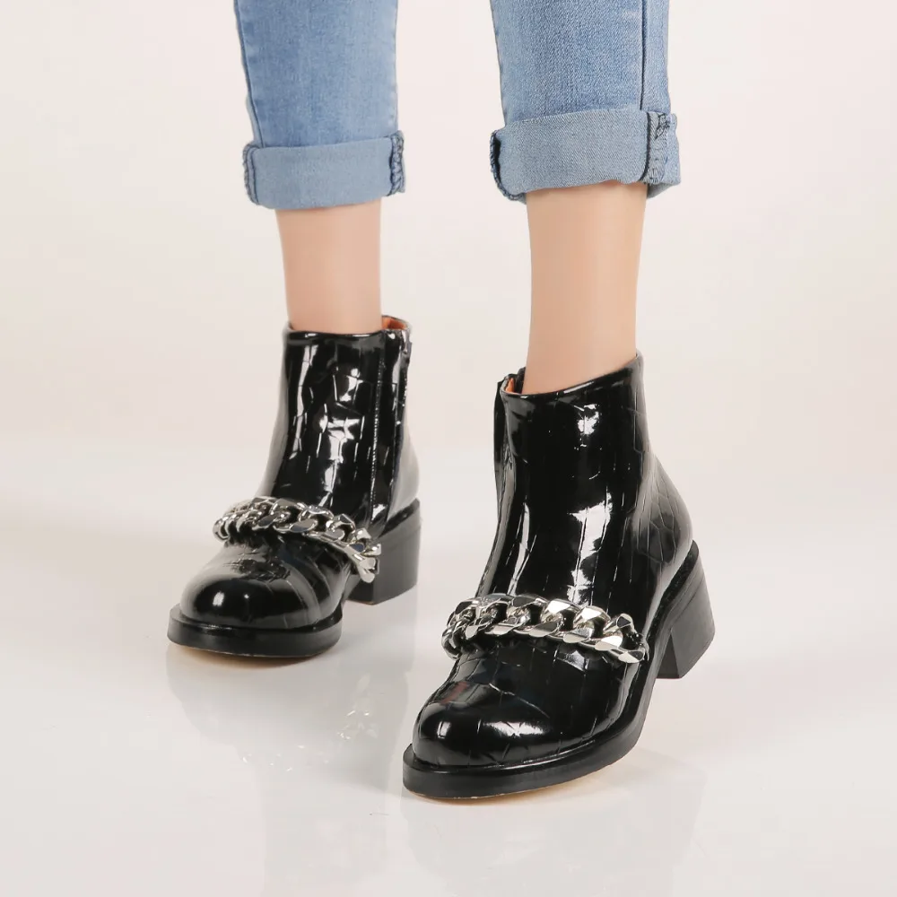 

Gold/Silver Metal Chain Decorated Zipper Boots Chunky Heel Leather Shoes Women Spring Autumn Black/Red/White Ankle Boots