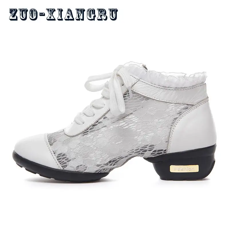 

Women Breathable Dance Sneakers Dance Shoes Outdoor Feature Soft Outsole Sneakers For Ladies Girls Female Modern Dancing Shoes