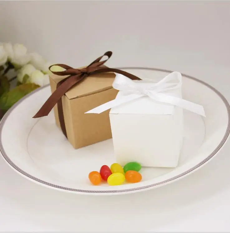 20 шт маленькие бумажные подарочные коробки крафт коробка конфет белый подарочная упаковка для свадьбы День рождения Декор шоколада коробка для печенья с веревкой - Цвет: with ribbon