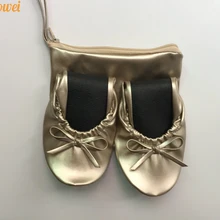 Подгонянные светло-золотые прокрутки обуви для после использования Вечерние