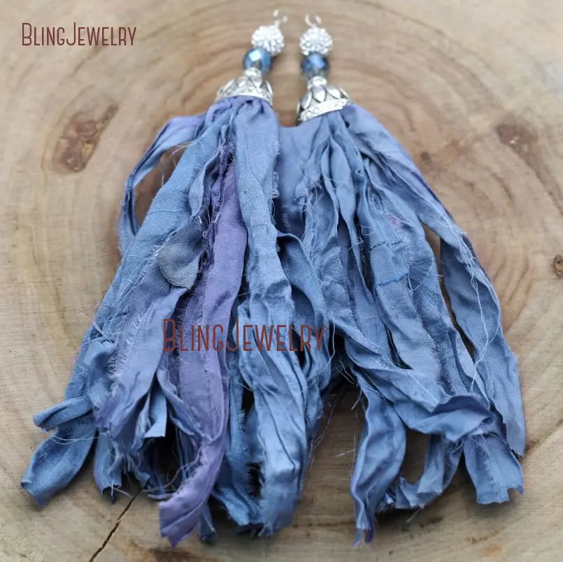 20171213-PM9045- Cerulean Sari Silk Tassel Pendant Oxidized Silver_13