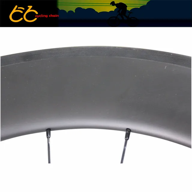 Cheap New Clincher carbon wheelset 700C road wheels with one set of quick release and brake pad