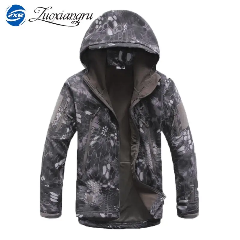 ركير القرش الجلد سوفتشيل V4 العسكرية التكتيكية سترة الرجال للماء صامد للريح معطف دافئ التمويه مقنعين كامو الجيش الملابس ركير القرش الجلد سوفتشيل V4 العسكرية التكتيكية سترة الرجال للماء صامد للريح معطف دافئ التمويه مقنعين كامو الجيش الملابس