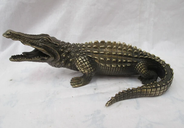 

wholesale factory China Folk Classical Bronze Copper Alligator Crocodile Lovely Animal Statue