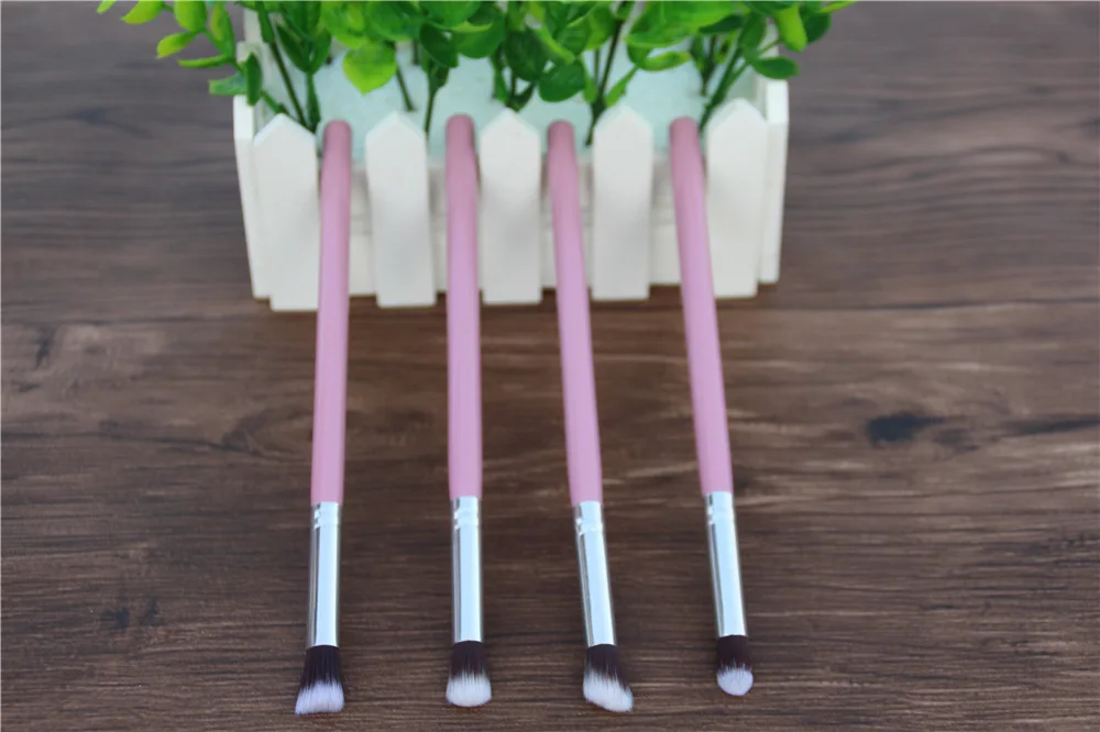 4Pcs/Set New Professional Eye Makeup Brushes Set Pink Handle Eyeshadow Powder Makeup Face Blending Brush Beauty Tools