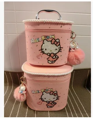 HELLO KITTY 2017 new 3D Solid modelingmake up bag Double layer design With a variety of