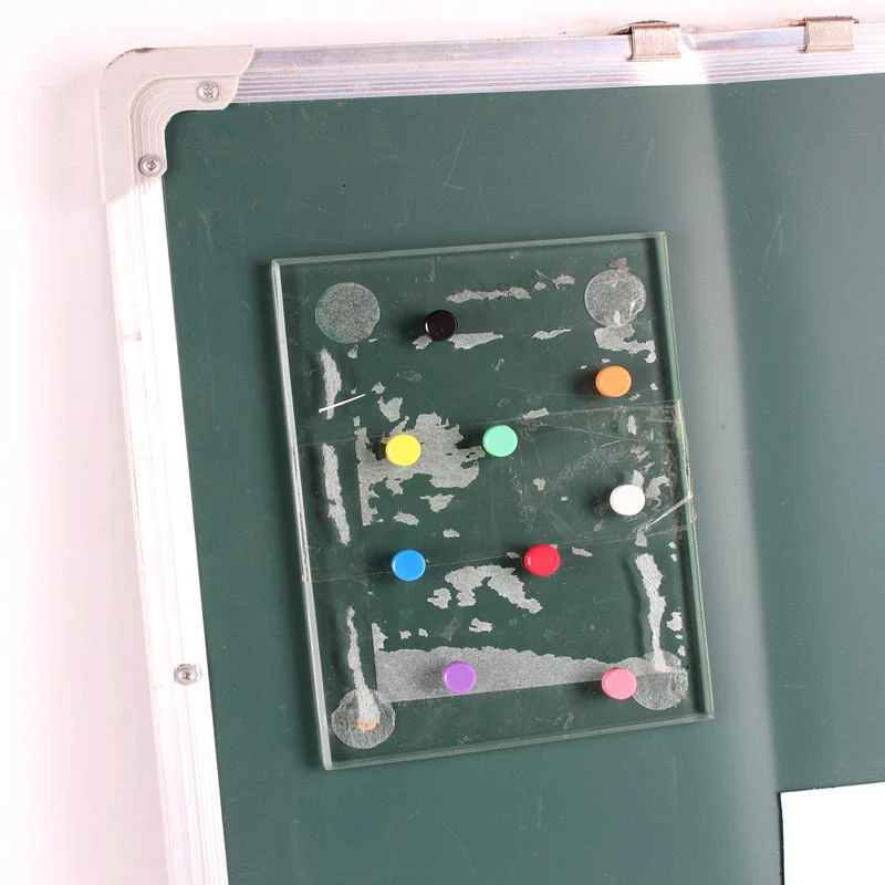Неодимовая магнитная наклейка сильный постоянный магнит на холодильник. Круглый и с цветным пластиковым корпусом диаметром 20 мм 10 шт./лот
