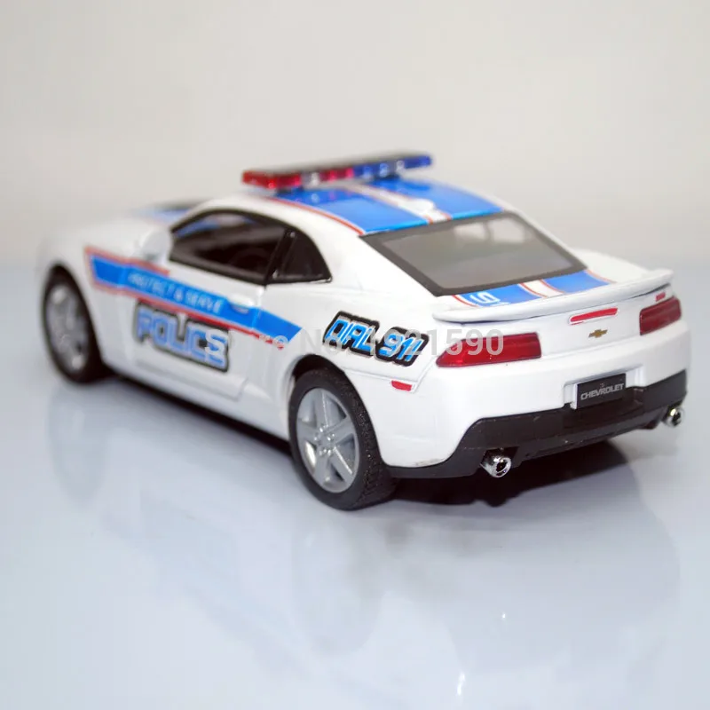 Chevrolet Camaro police version white (6)