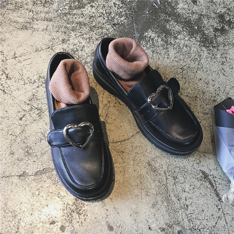 

2018 new Korean fashion versatile flat shoes retro college wind England shoes muffin bottom trend street shooting flat shoes