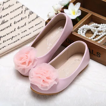 2018 new spring and autunm girls shoes children shoes pink and white Princess female students shoes two colors 2018 new spring and autunm girls shoes children shoes pink and white Princess female students shoes two colors
