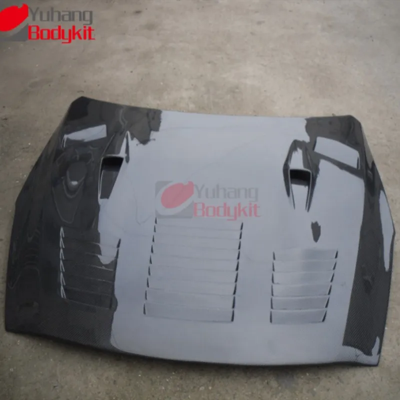 

For 2008-2014 R35 GTR GT-R CBA DBA GTII Style Carbon Fiber Hood Bonnet