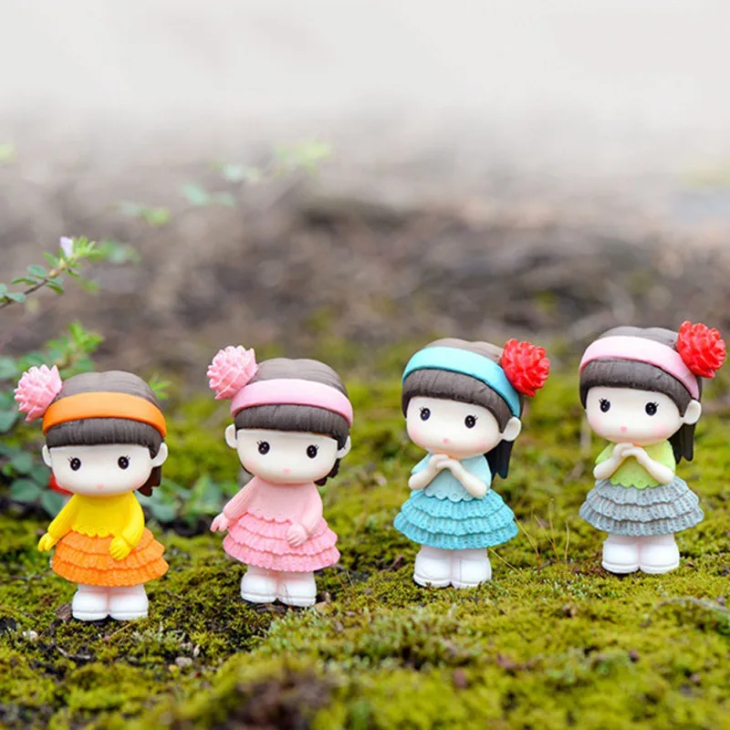 

4pcs Pretty Girl Miniature Figurine Bonsai Decorative Mini Fairy Garden People Statue Moss Ornaments Resin Craft Home Decor Z